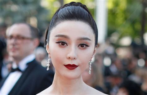 A Festa dos Dragões Dourados: Uma Noite Mágica com o Inimigável Fan Bingbing!