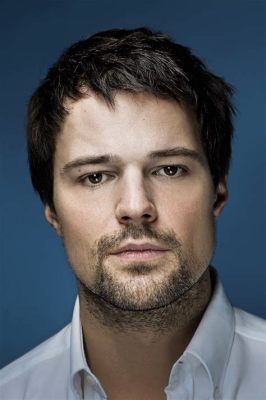 Danila Kozlovsky Takes Moscow by Storm: An Unforgettable Evening of Music, Laughter, and Theatrics!